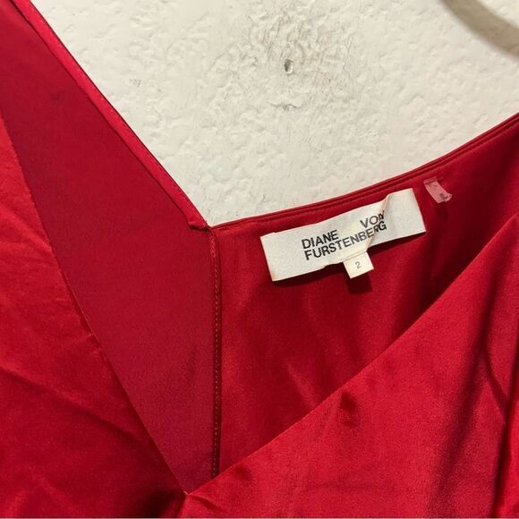 DianeVonFurstenberg Red Asymmetrical Ruffle Dress size 2 - Picture 9 of 11